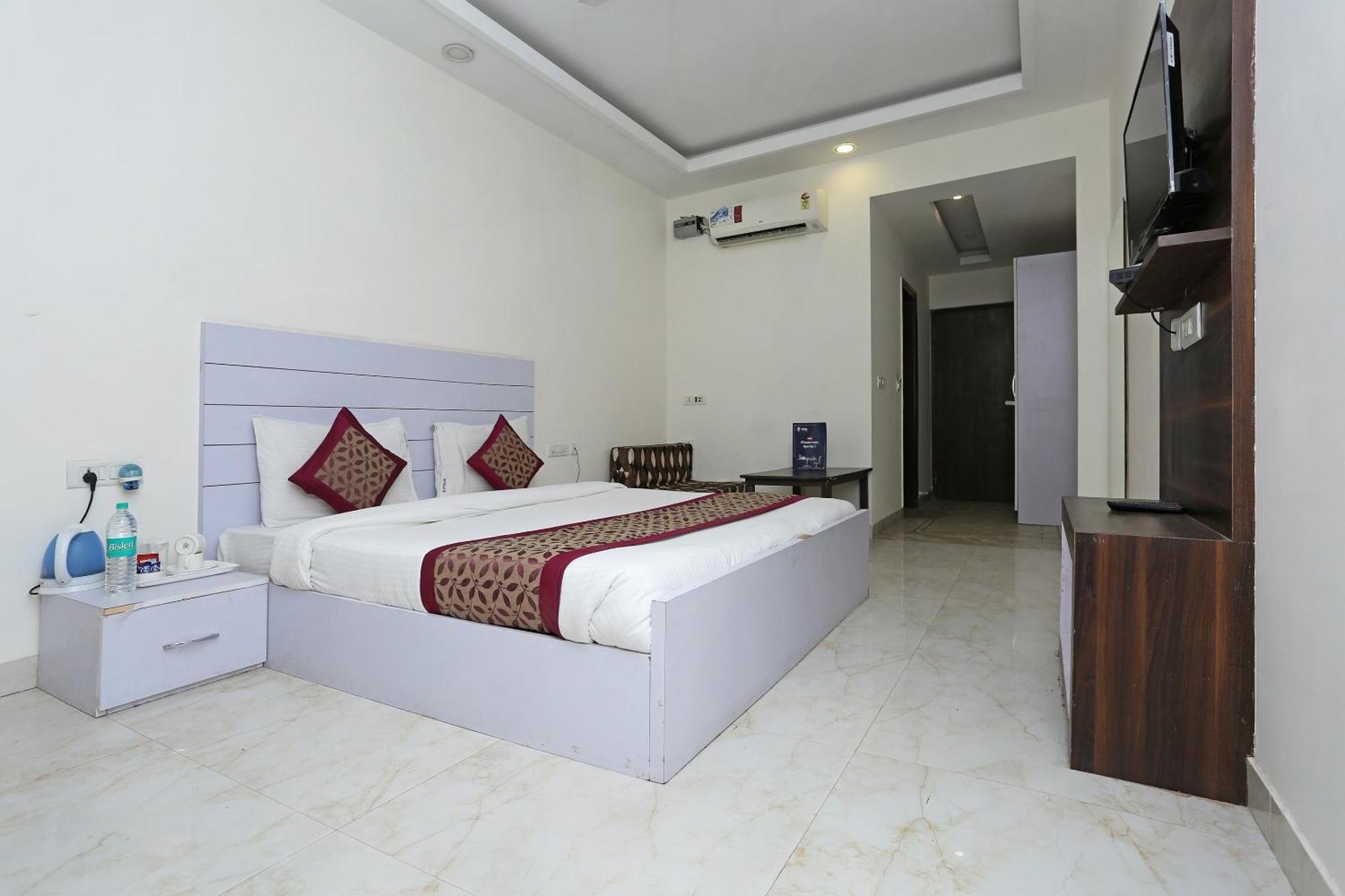 Hotel O Lakshya New Delhi Exterior photo