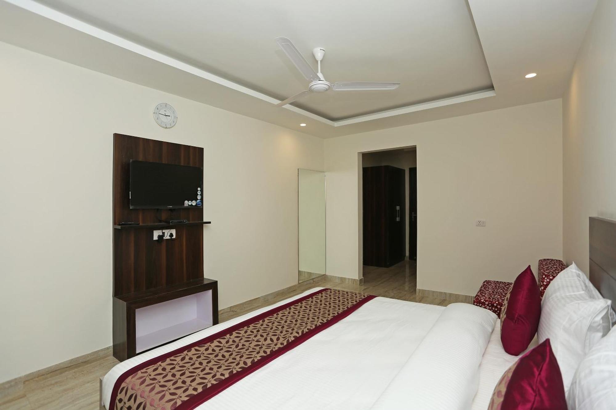 Hotel O Lakshya New Delhi Exterior photo